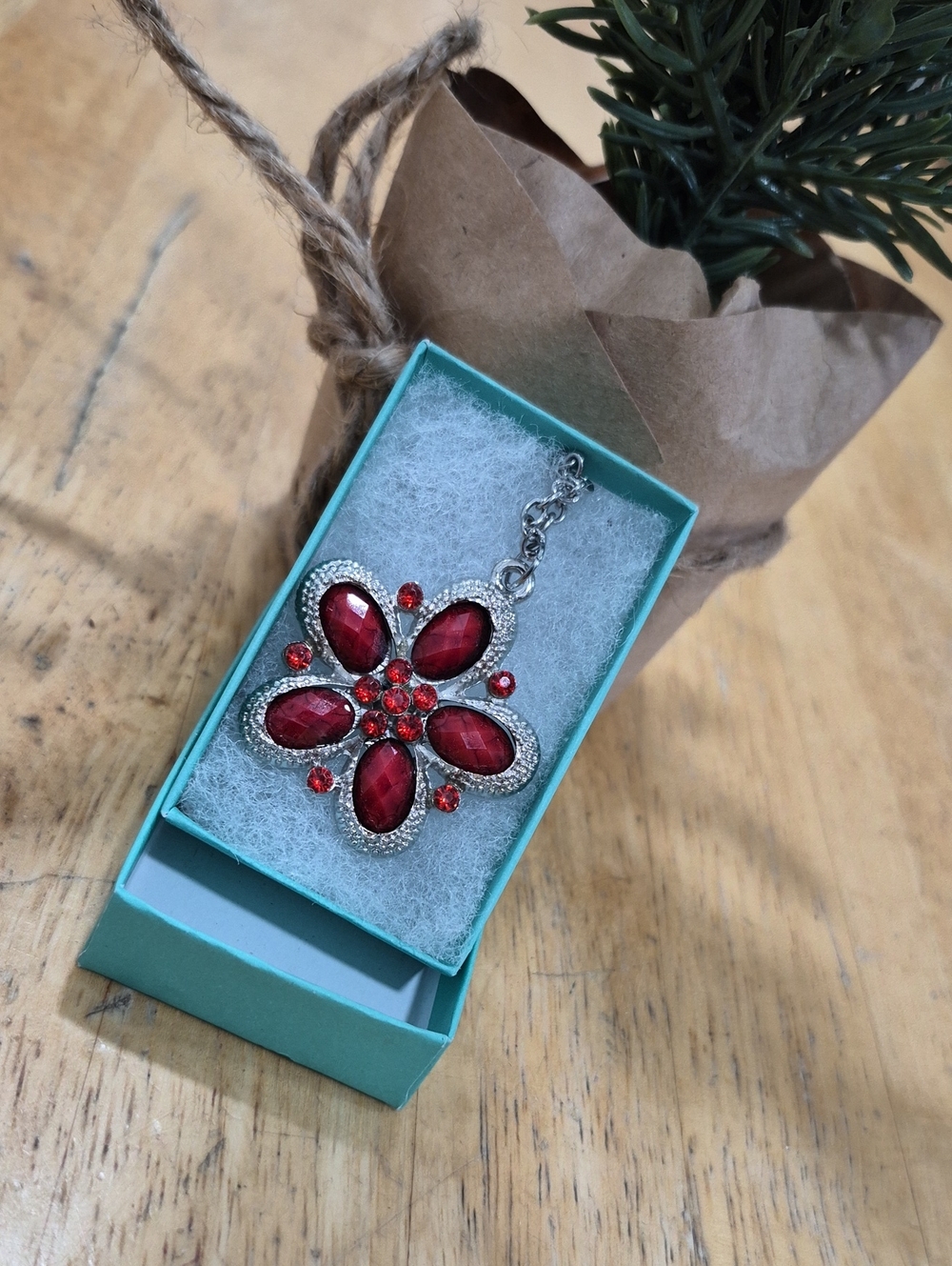 Source Unknown Silver-Tone Floral Necklace with Red Stones